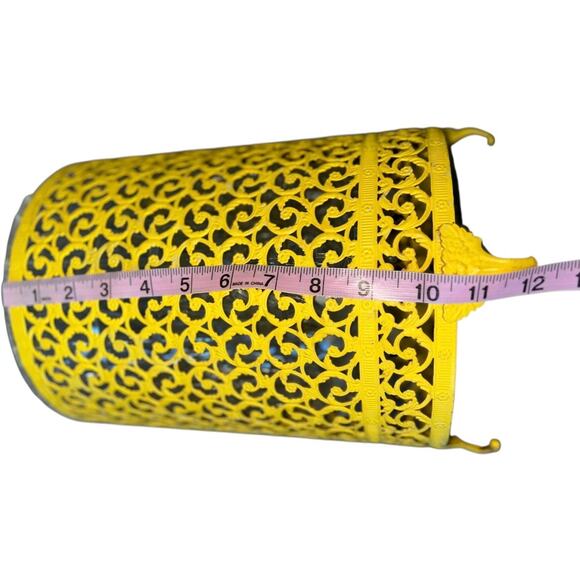 Vintage Hollywood Regency Yellow Filigree Waste Trash Basket Can W/ Liner - Picture 7 of 11